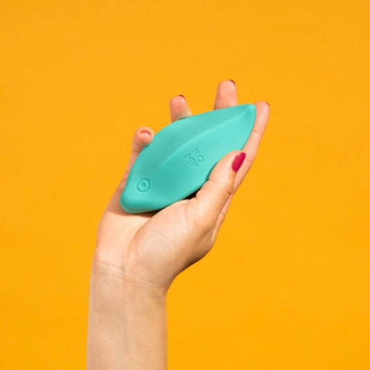ROMP - VIBRATEUR WAVE STIMULATEUR CLITORIAL FORME ERGONOMIQUE VERT D'EAU